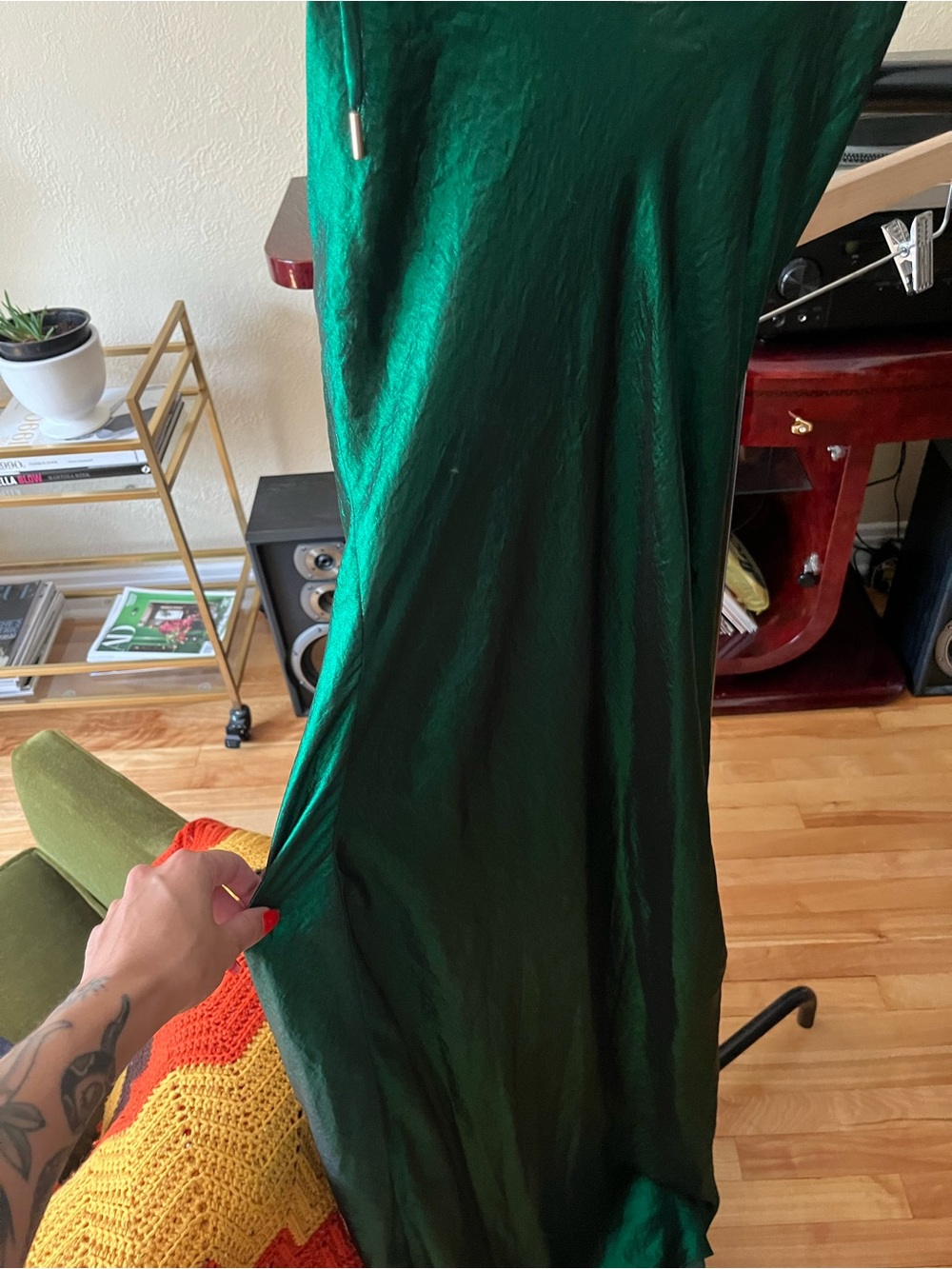 House of Harlow 1960 Deep Green Satin Dress with Gold Label - Picture 2 of 5